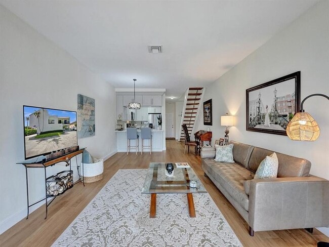 Building Photo - 4300 S Ocean Blvd