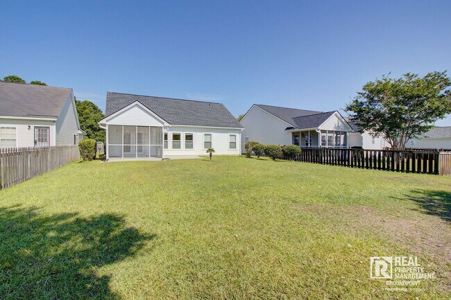 Building Photo - 97 Avonshire Dr