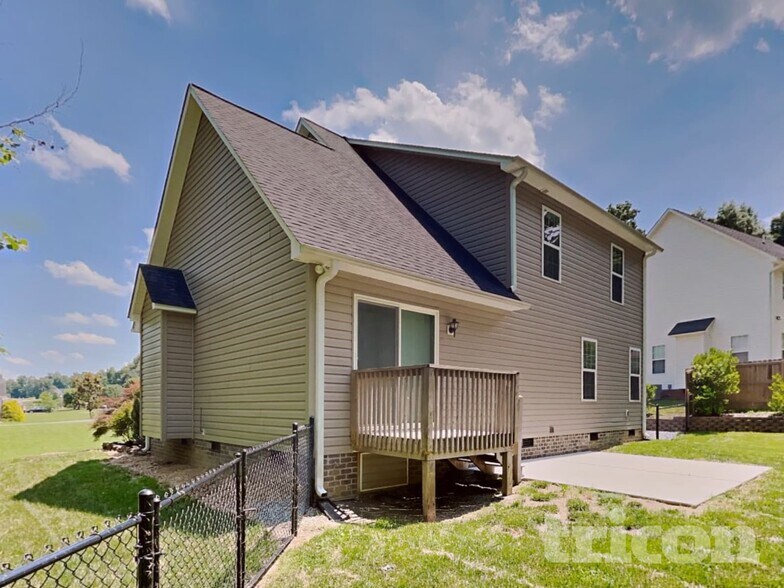 Building Photo - 449 College Blvd