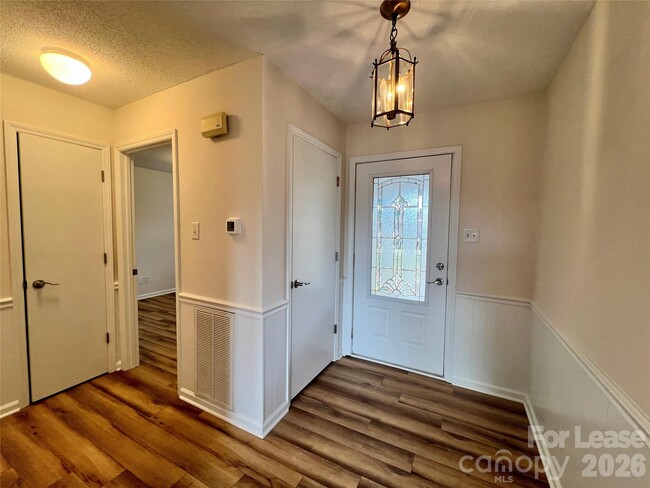 Building Photo - 149 Lytton Farm Rd