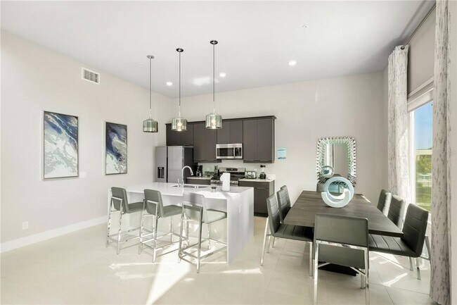 Building Photo - 7770 Sandy Ridge Dr