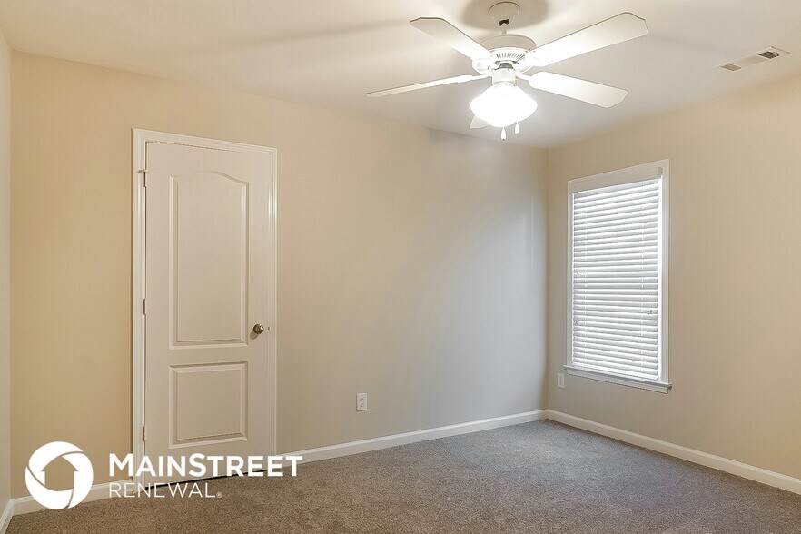 Building Photo - 417 Moonlit Trail