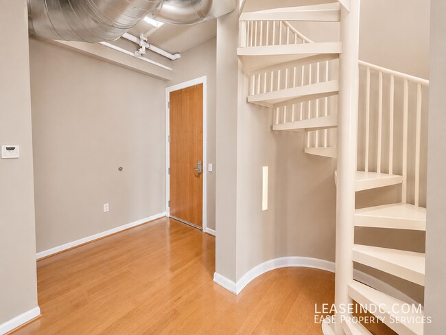 Building Photo - 811 4th St NW