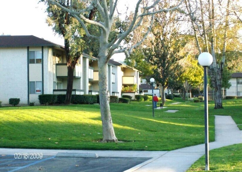 Building Photo - 26200 Redlands Blvd