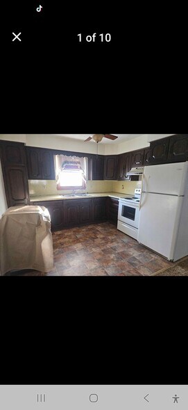 Eat in kitchen - 317 Norton Ave