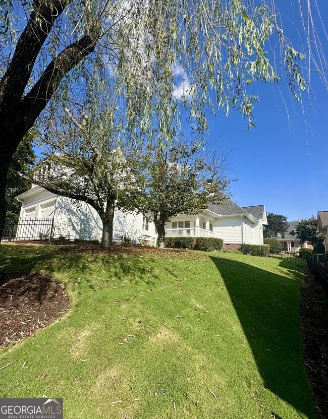Building Photo - 2635 Muskogee Ln