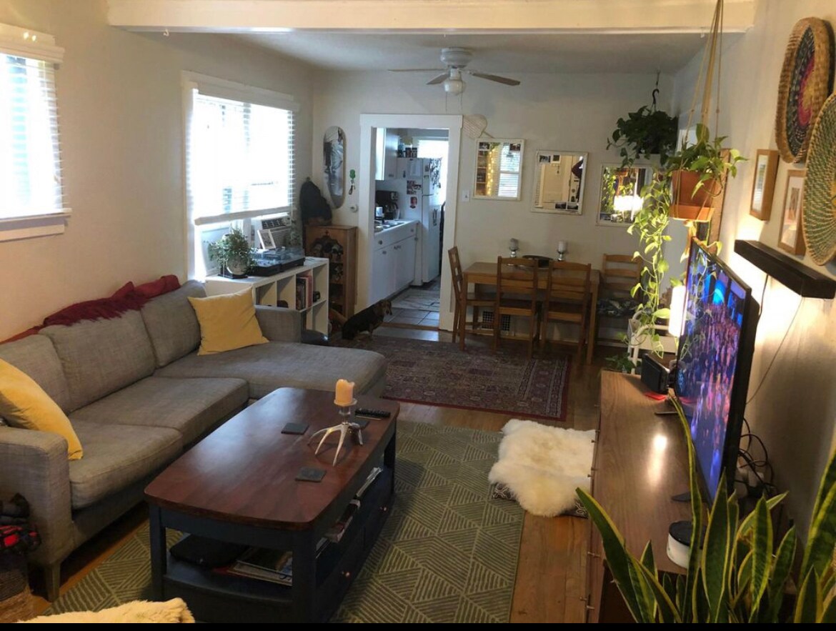 Building Photo - 2621 N Columbine St