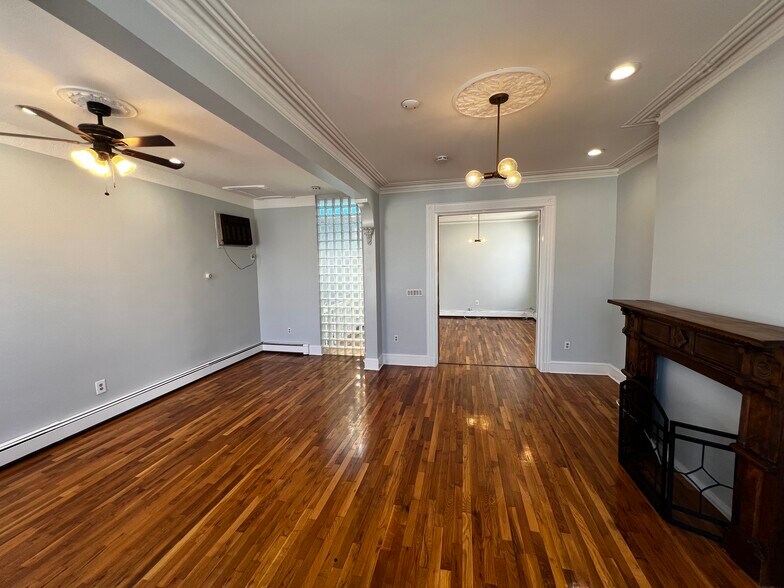 Building Photo - 21 Sherman Pl