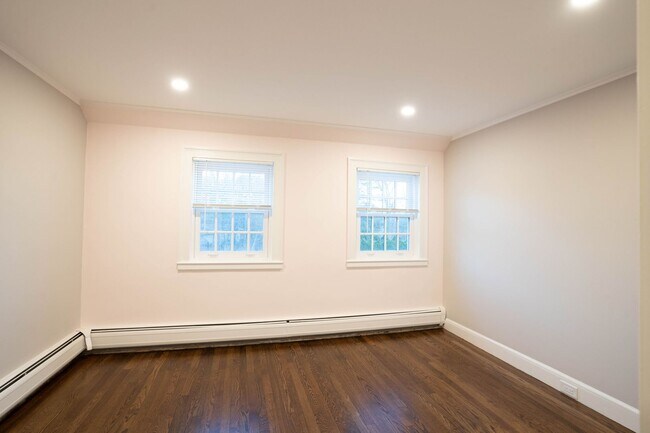 Building Photo - 36 Puddingstone Ln