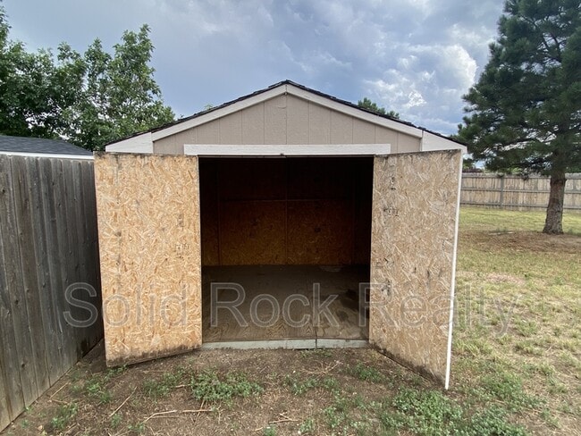 Building Photo - 4770 Beechvale Dr