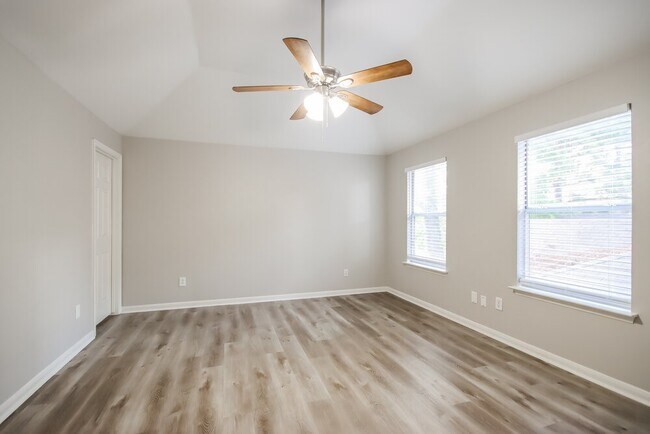 Building Photo - 20914 Lake Park Trail