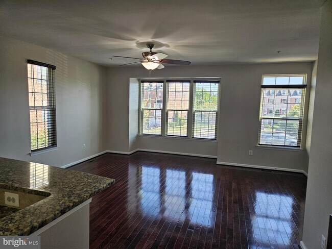 Building Photo - 922 Magnolia Blossom Ct