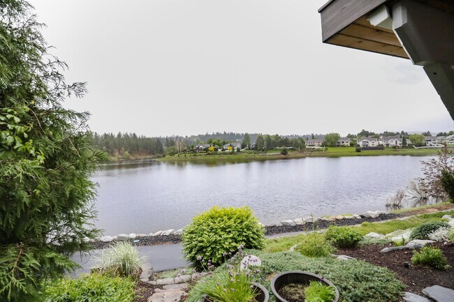 Building Photo - 503 S Shelley Lake Ln