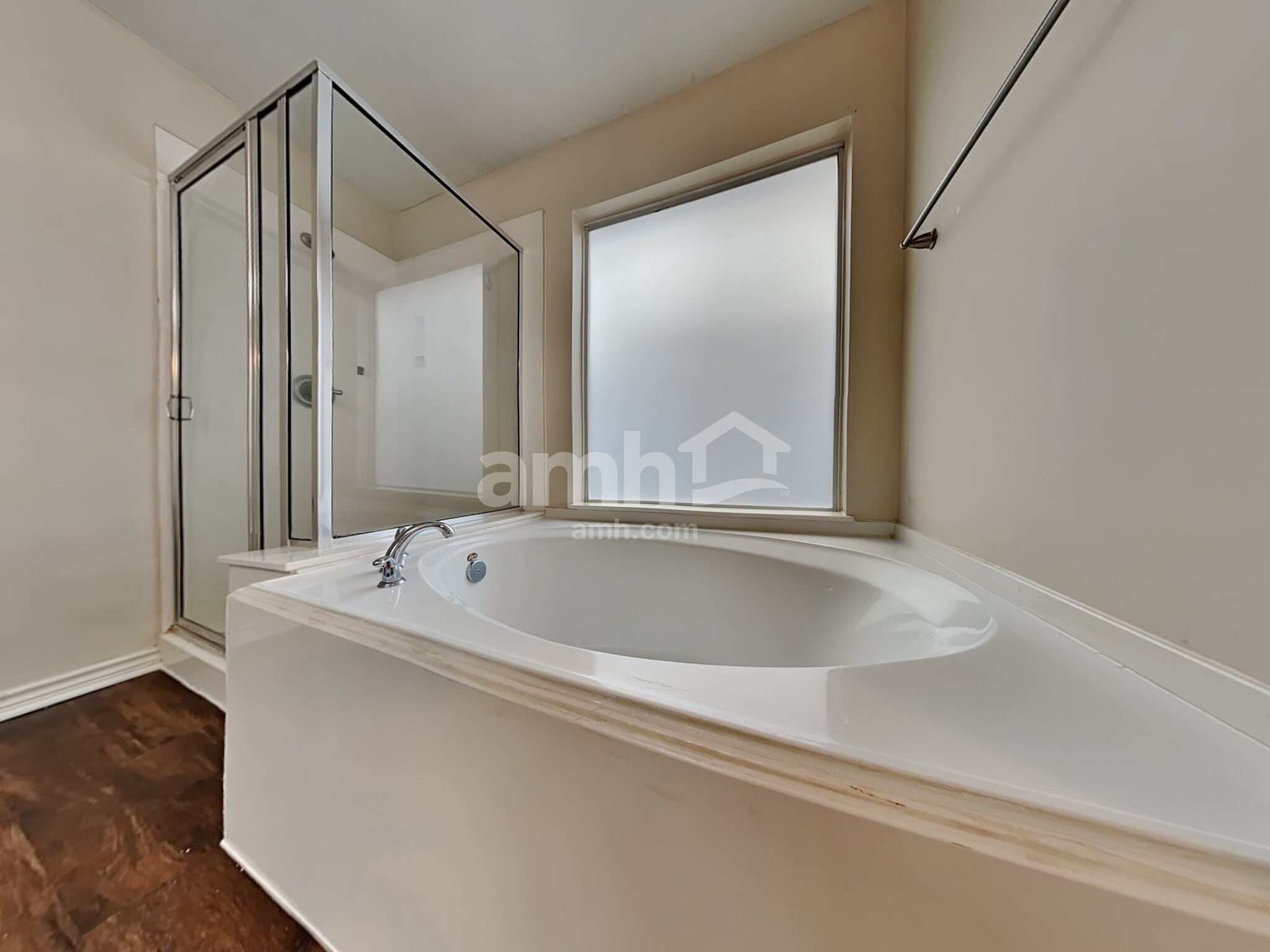 Building Photo - 2219 Shady Pine Dr