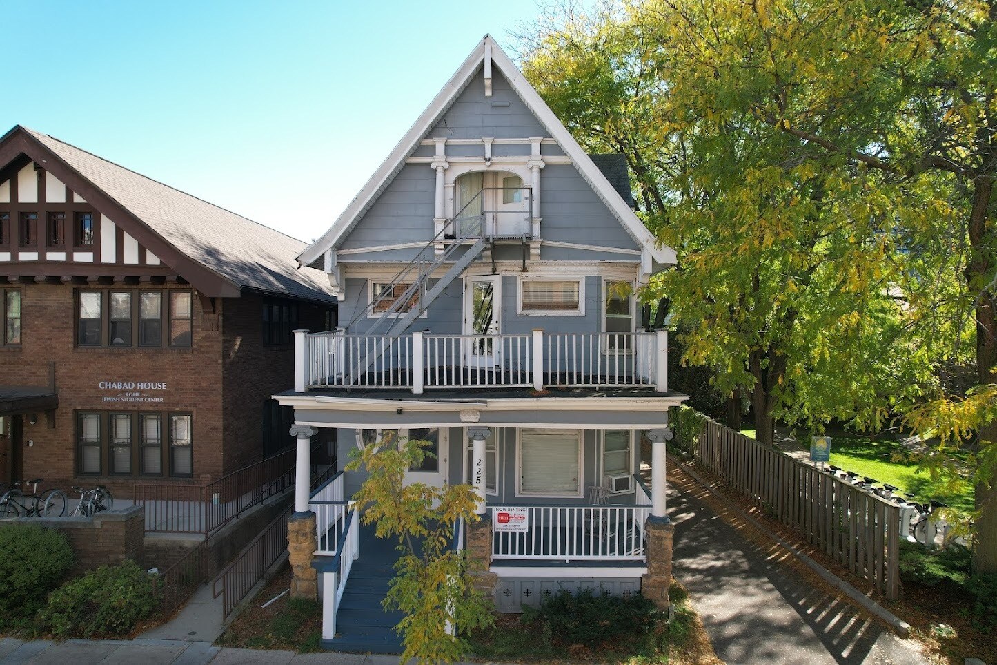 Building Photo - 225 W Gilman St