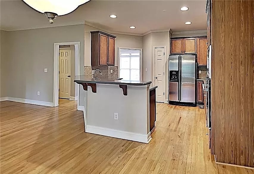 Building Photo - 7257 Village Creek Trace