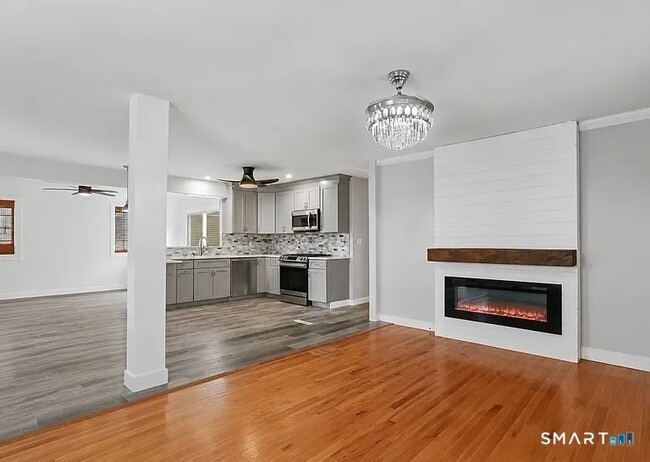 Building Photo - 217 Merwin Ave