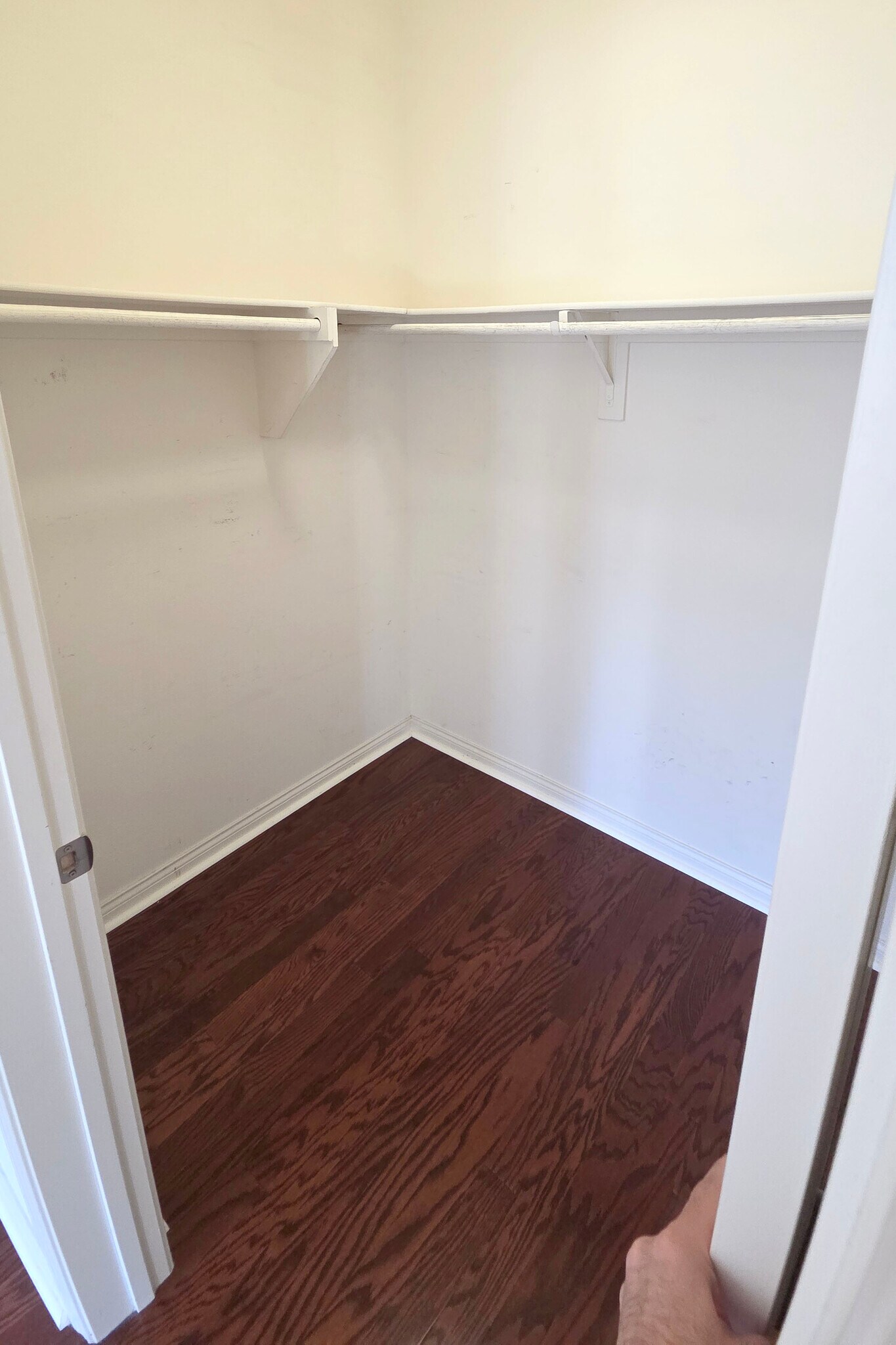 Building Photo - 360 W Ave 26 Ave