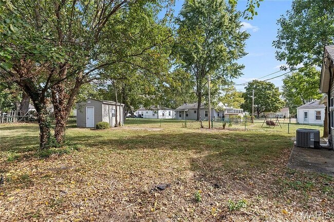 Building Photo - 43 St Celeste Dr