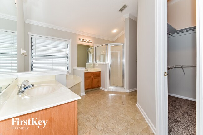 Building Photo - 3333 Horseshoe Trail Dr