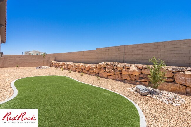 Building Photo - Brand New Stand Alone Home In Desert Color