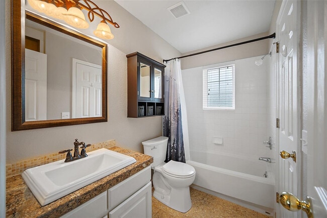 Building Photo - 1169 Beacon Hill Way