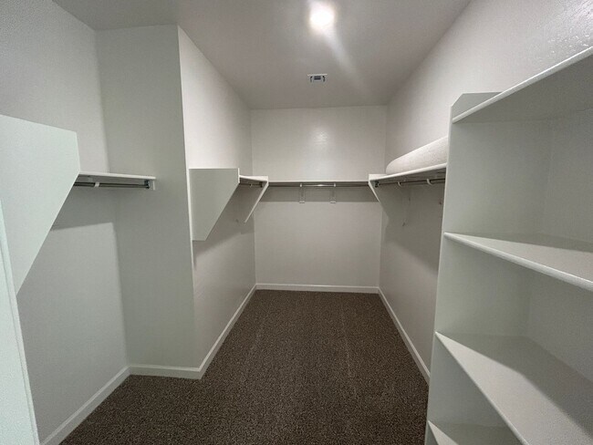 Building Photo - 17709 W Turquoise Ave