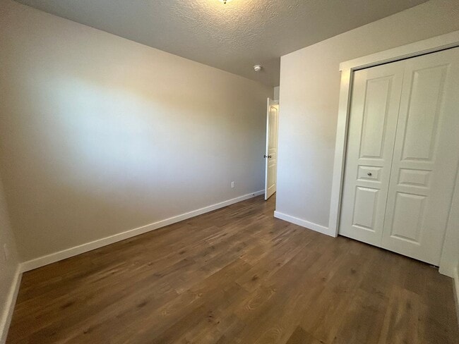 Building Photo - Beautiful4 Bedroom Home in Kuna