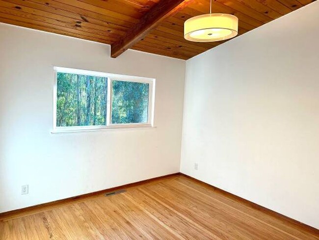 Building Photo - Cozy, Updated Home In Piedmont Pines - 4Bd...