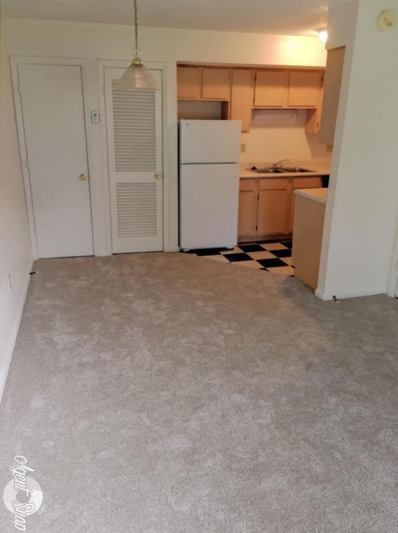 Building Photo - Loft-Style 2-Story Townhouse – Available January 1st!