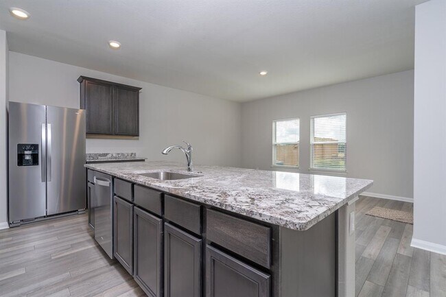 Building Photo - 225 Star Spangled Dr