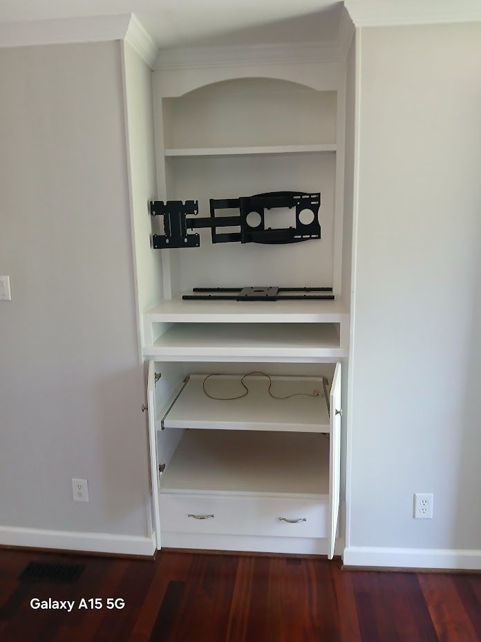 Built in Entertainment Cabinet - 4008 Lebanon Rd