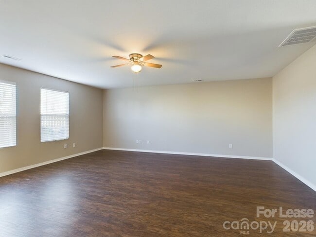 Building Photo - 12621 Dervish Ln