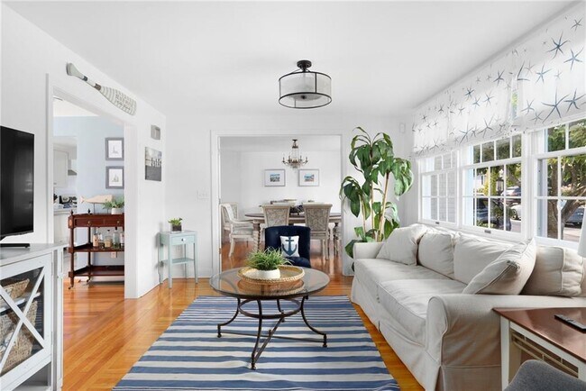 Building Photo - 73 Merton Rd