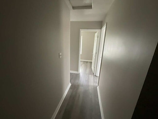 Building Photo - Charming 3-Bedroom Home