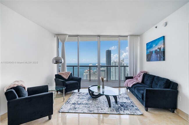 Building Photo - 495 Brickell Ave
