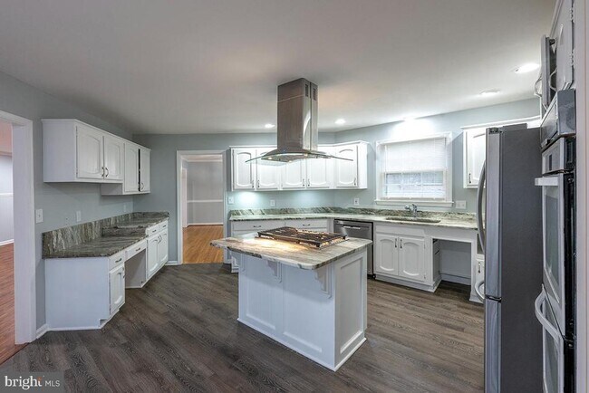 Building Photo - 5035 Timberwood Trail