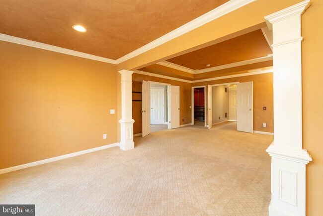 Building Photo - 5237 Jule Star Dr