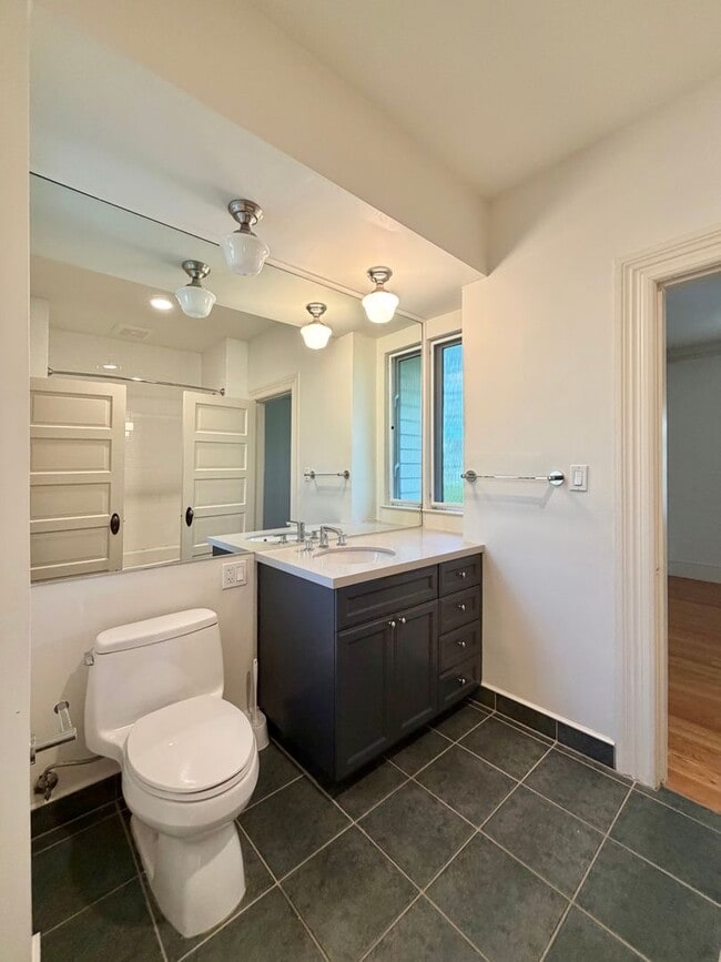 Building Photo - 3 Bedrooms, 2 Bathrooms Saint Helena Charm with Modern Conveniences