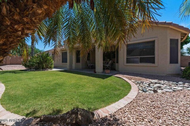Building Photo - 4953 S Moss Dr