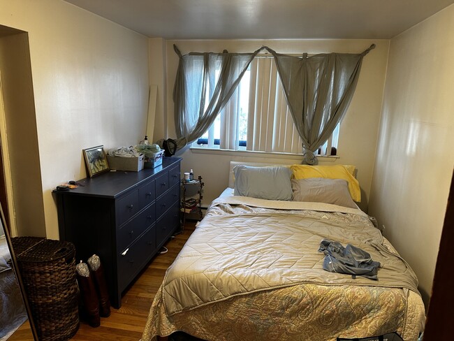 Building Photo - 199 Winthrop Rd