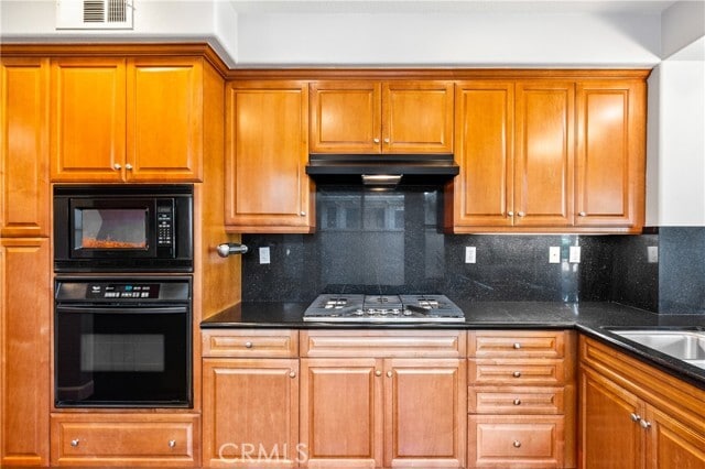 Building Photo - 116 Chantilly