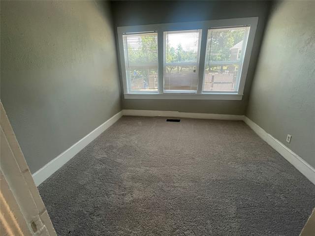 Building Photo - 1118 N Zang Blvd