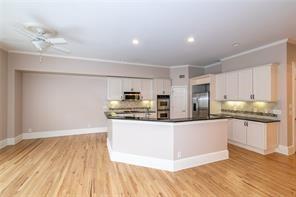 Building Photo - 6221 Spalding Dr