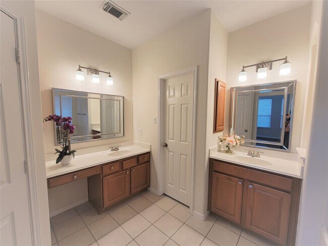 Building Photo - 11404 Tidenhaven Ct