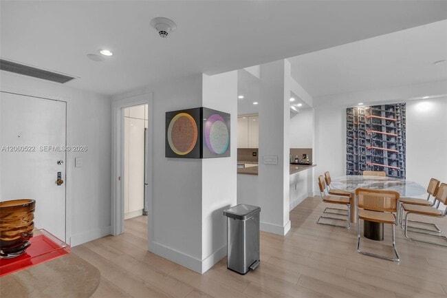 Building Photo - 151 Crandon Blvd