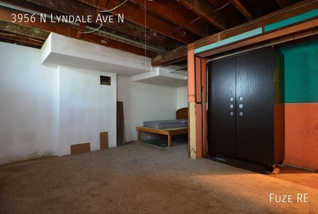 Building Photo - 3956 N Lyndale Ave