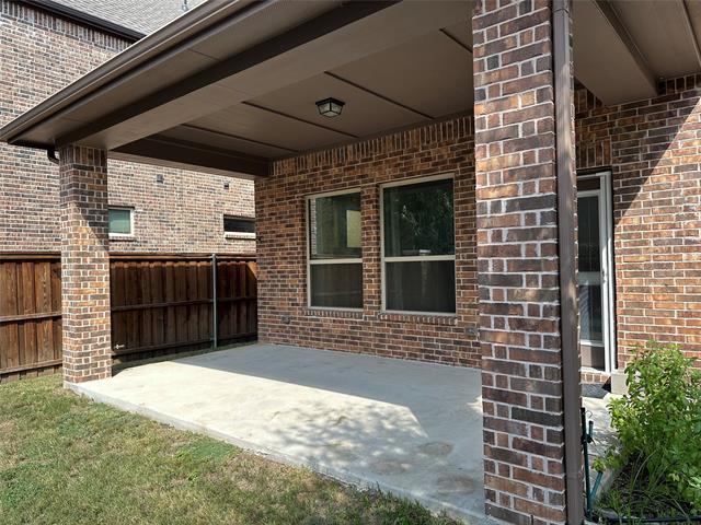 Building Photo - 6329 Saddlebrook Way