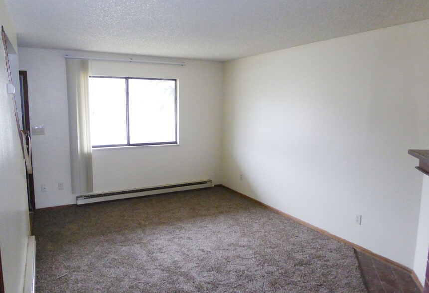 Building Photo - 1640 E Pitkin St