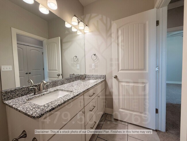 Building Photo - Siloam Springs- Single-Family Home- Stunning Cherrywood Plan